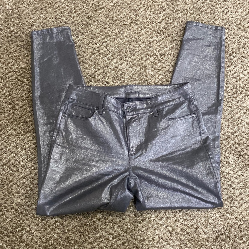White House Black Market Silver Shimmery Skinny Ankle Jeans Size 4